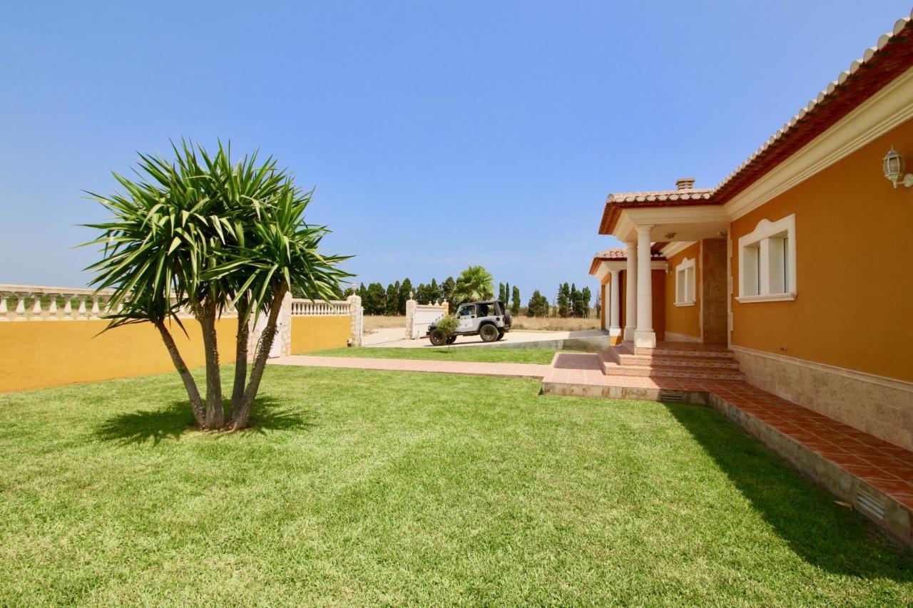 Ranas Villa *